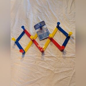 2/20$ Vibrant Multi-Color Wall Hooks